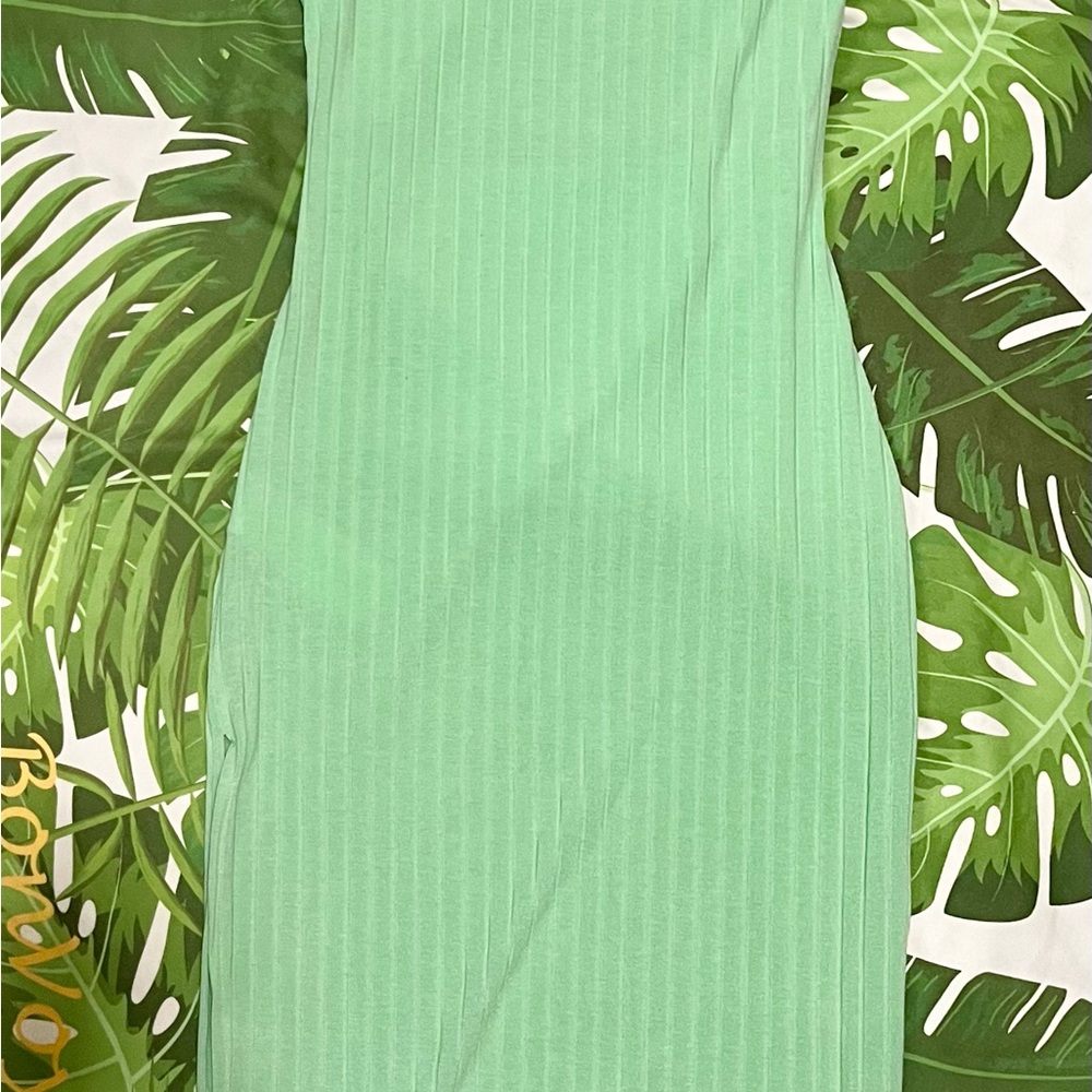 NWT Billabong Green Sleeveless Dress sz Small (wear 2-ways)